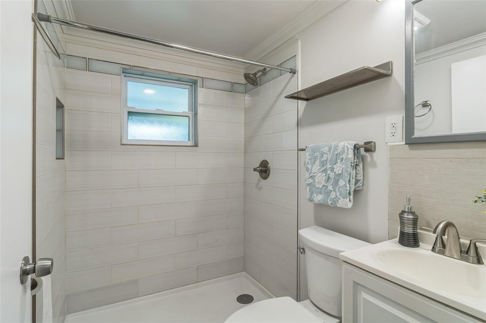 Image 16 of 25 For 5390 Manatee Terrace