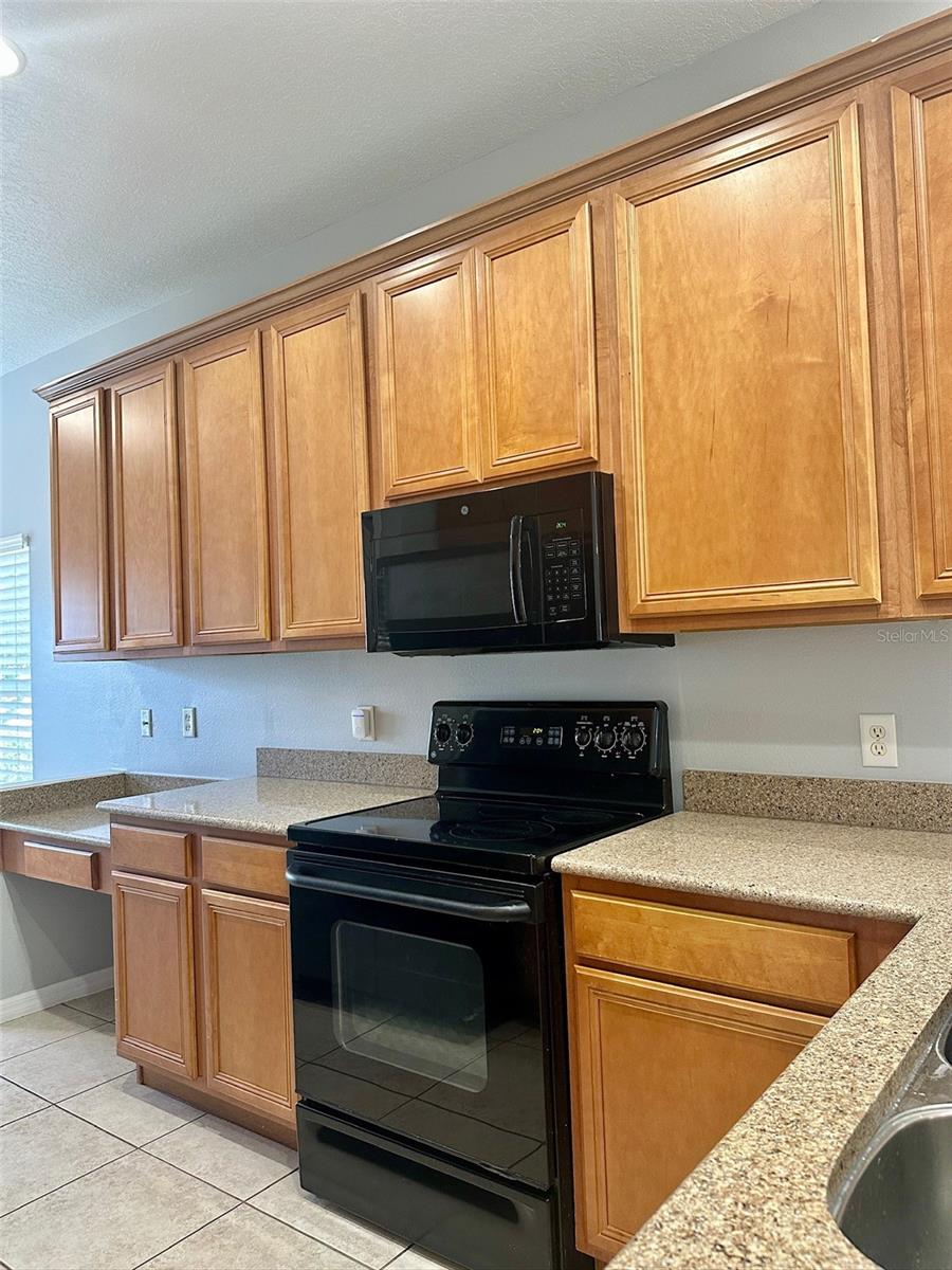 Image 4 of 36 For 20307 Oak Key Court