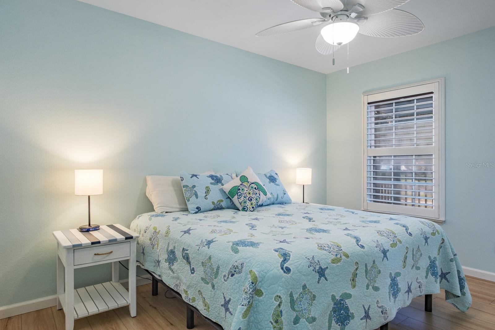 Listing photo id 22 for 5302 28th Avenue S