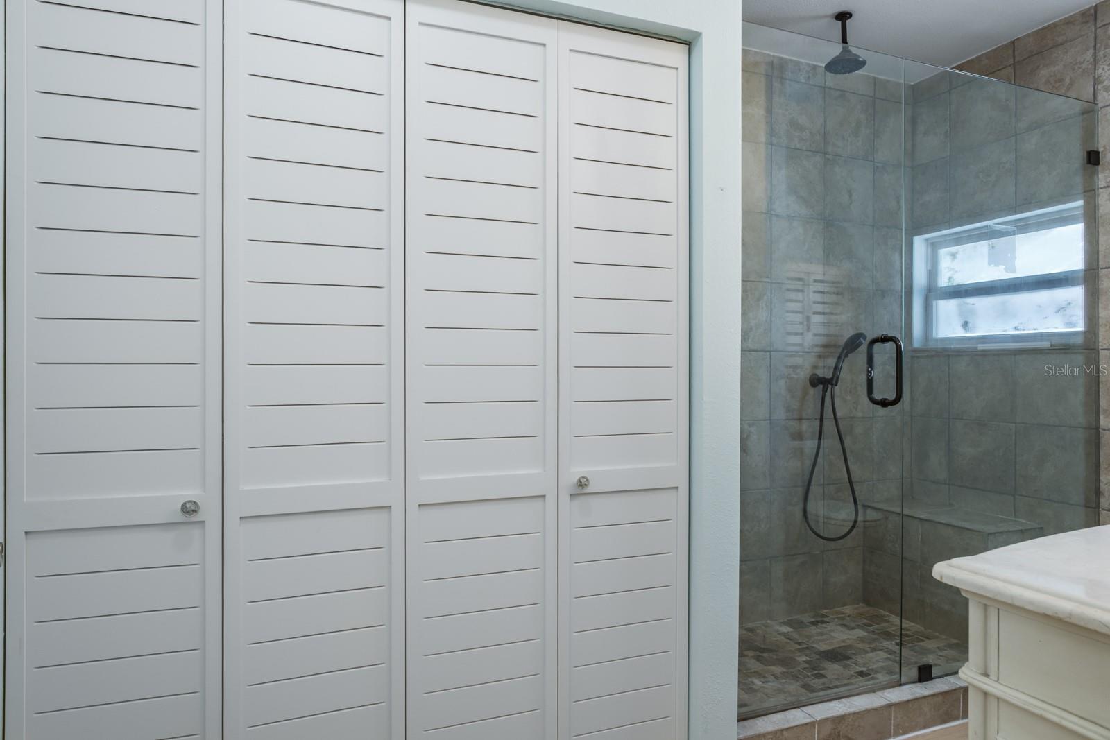 Listing photo id 23 for 5302 28th Avenue S