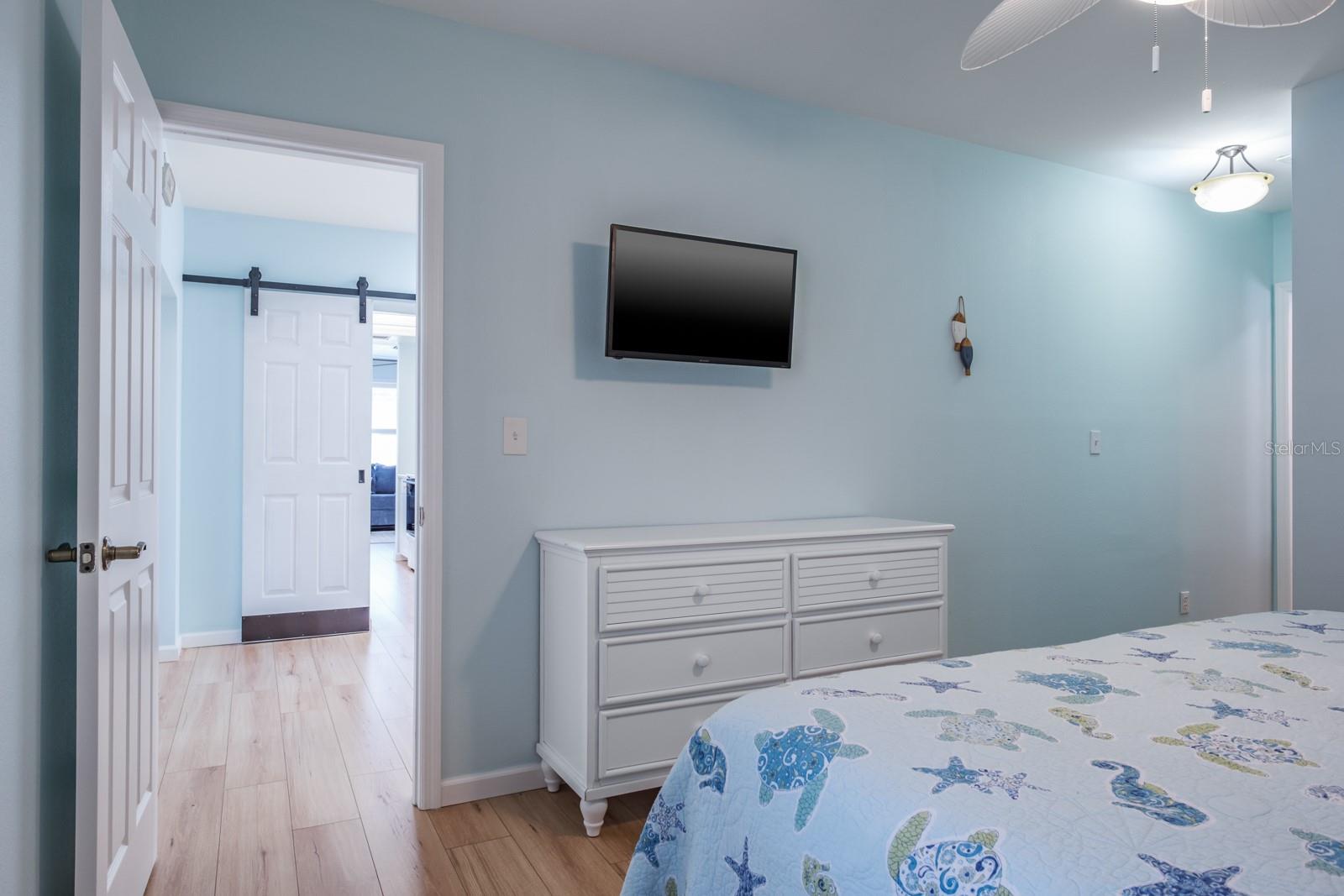 Listing photo id 27 for 5302 28th Avenue S