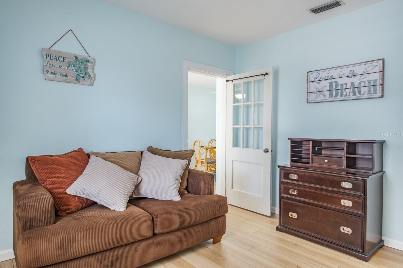 Listing photo id 29 for 5302 28th Avenue S