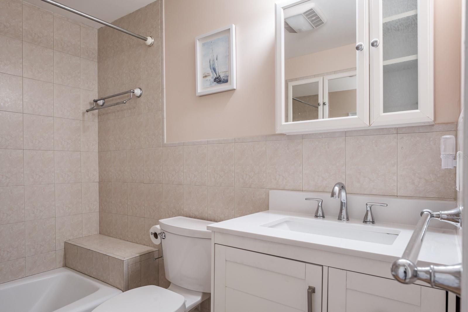 Listing photo id 34 for 5302 28th Avenue S