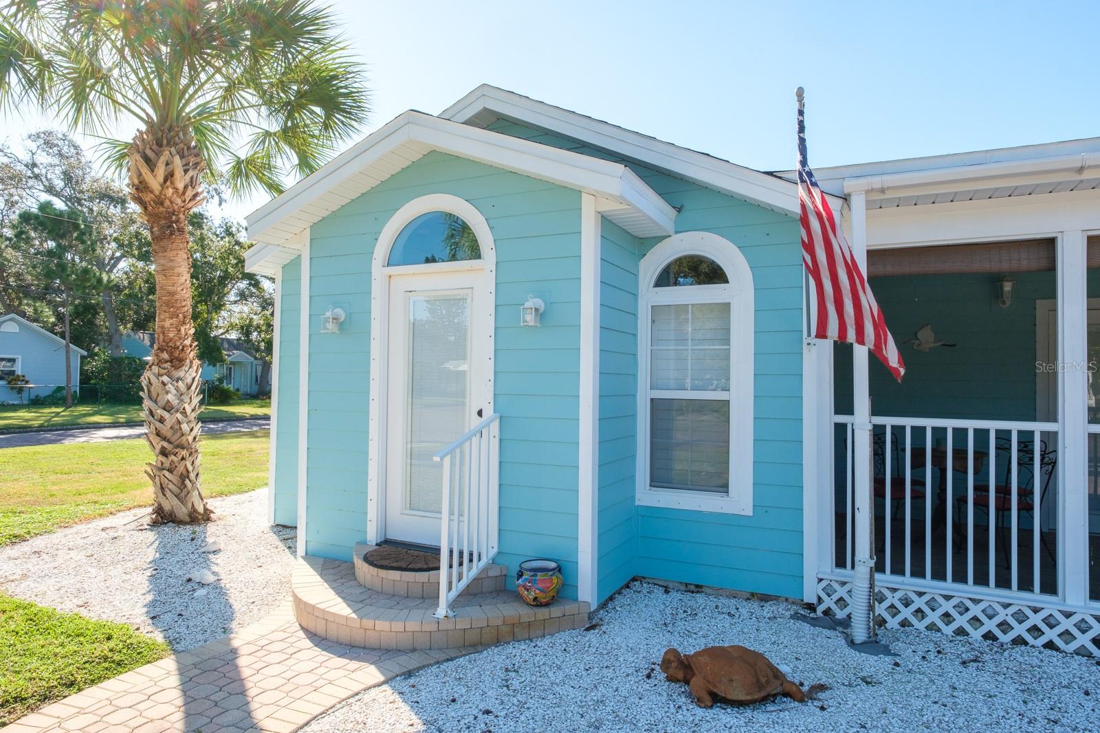 Listing photo id 2 for 5302 28th Avenue S