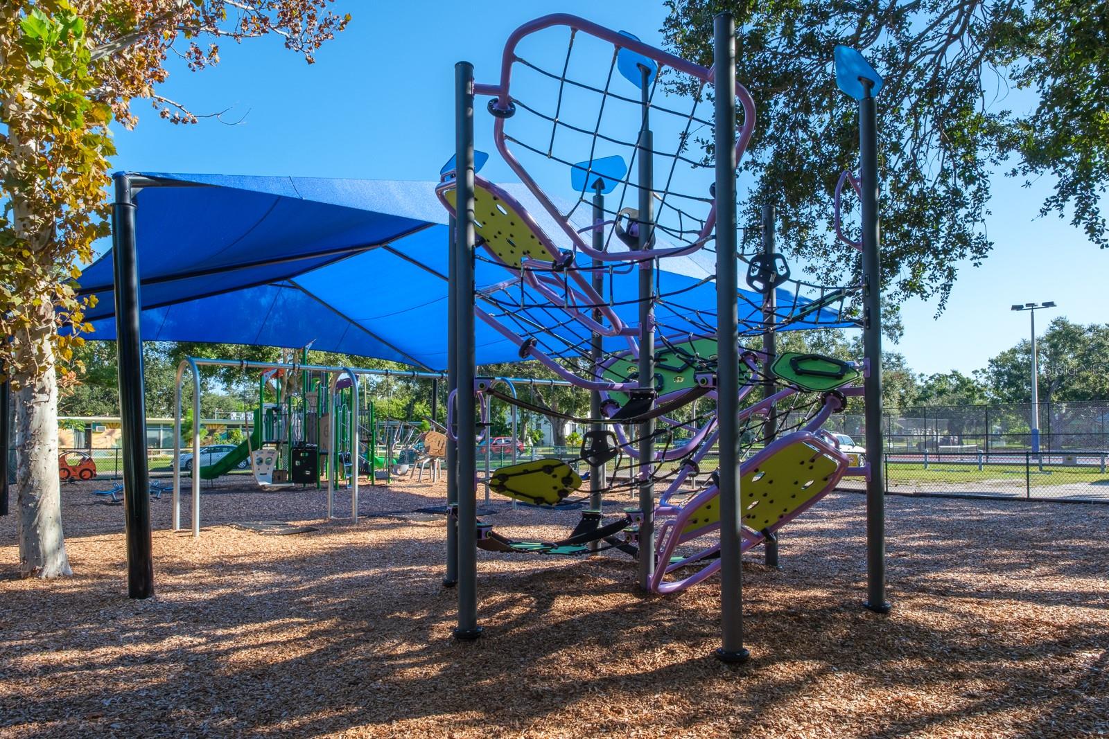 Listing photo id 42 for 5302 28th Avenue S