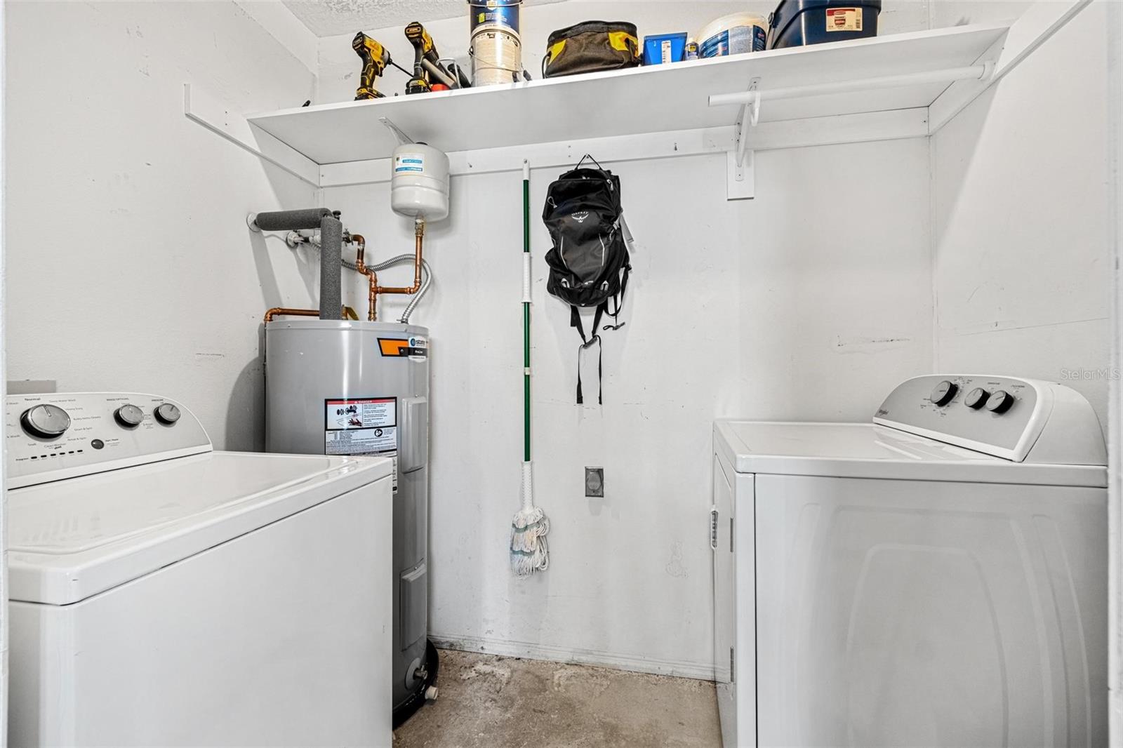 Image 20 of 27 For 8704 Liberty Place