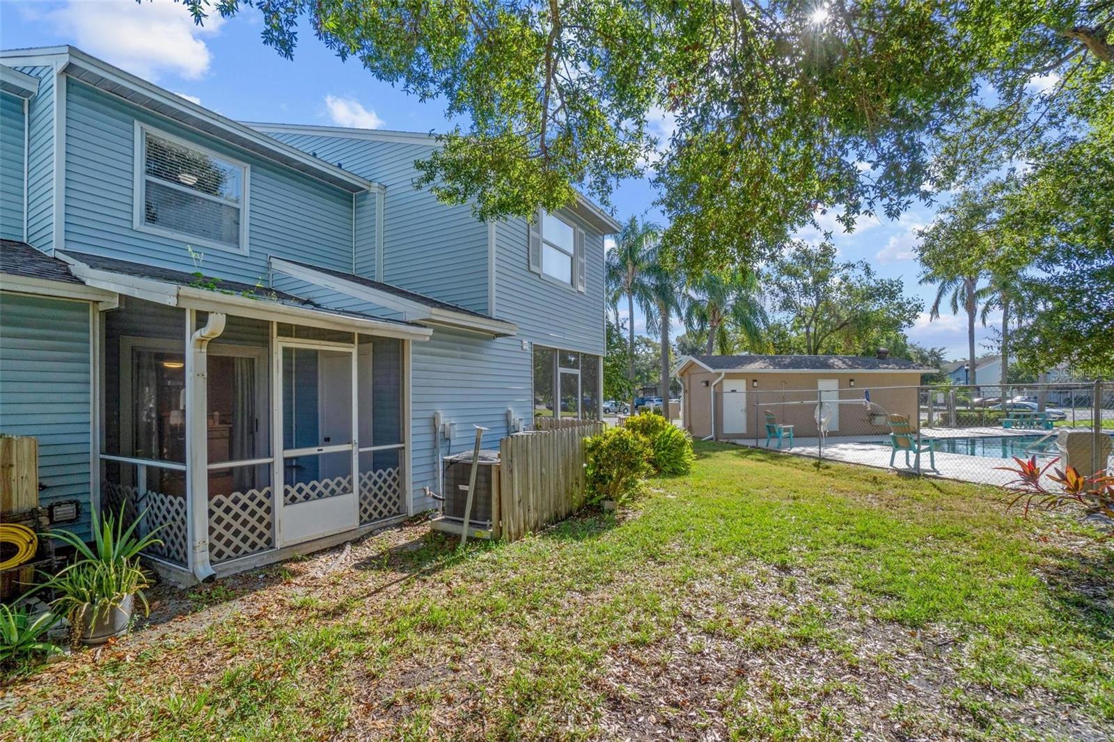 Image 21 of 27 For 8704 Liberty Place