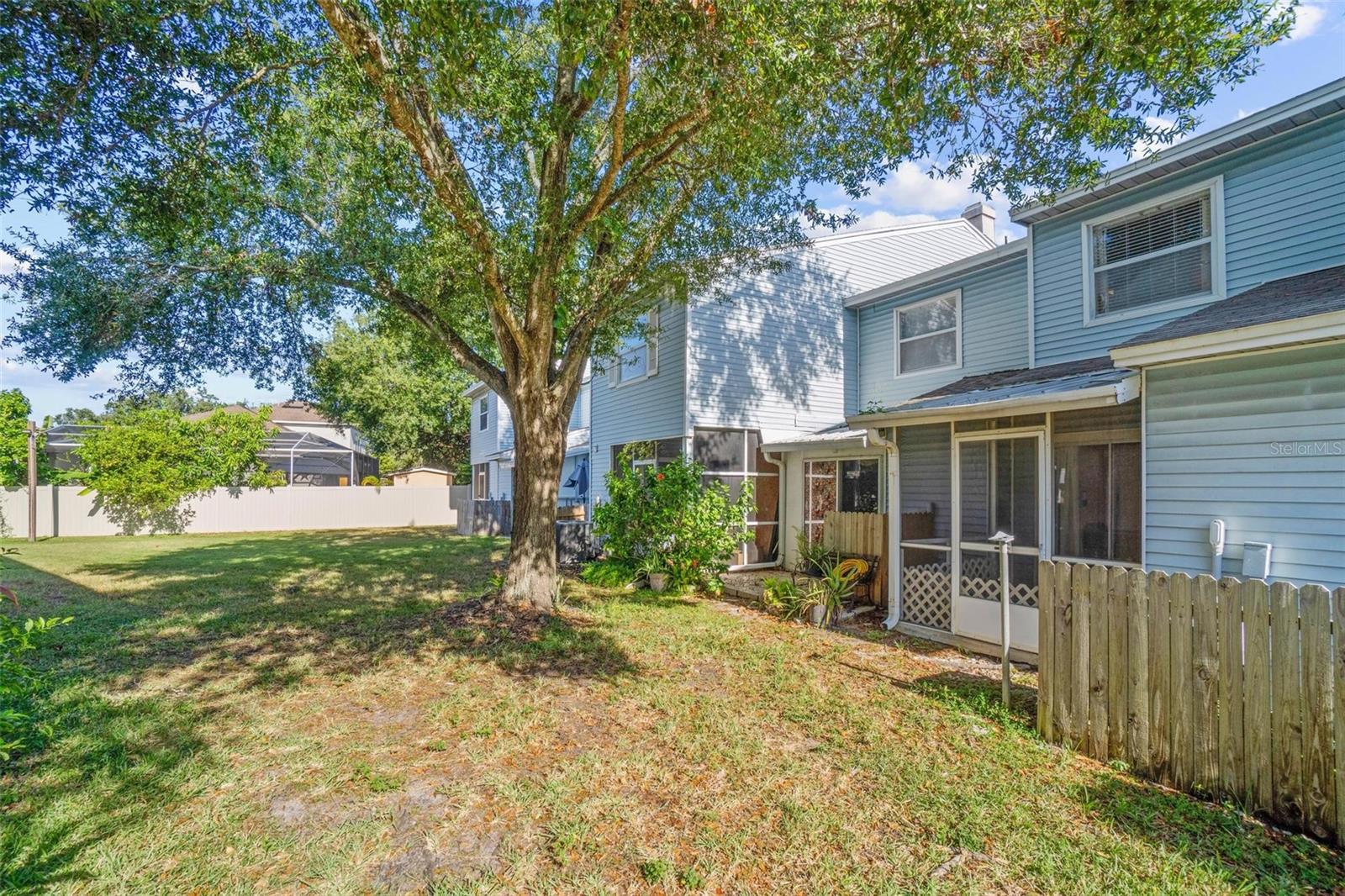 Image 22 of 27 For 8704 Liberty Place