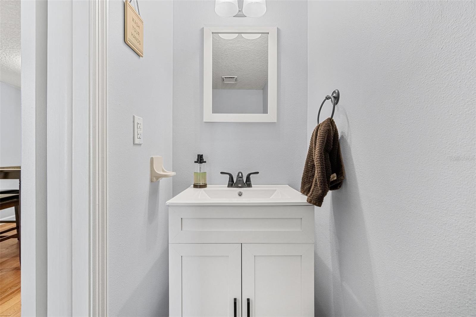 Image 8 of 27 For 8704 Liberty Place