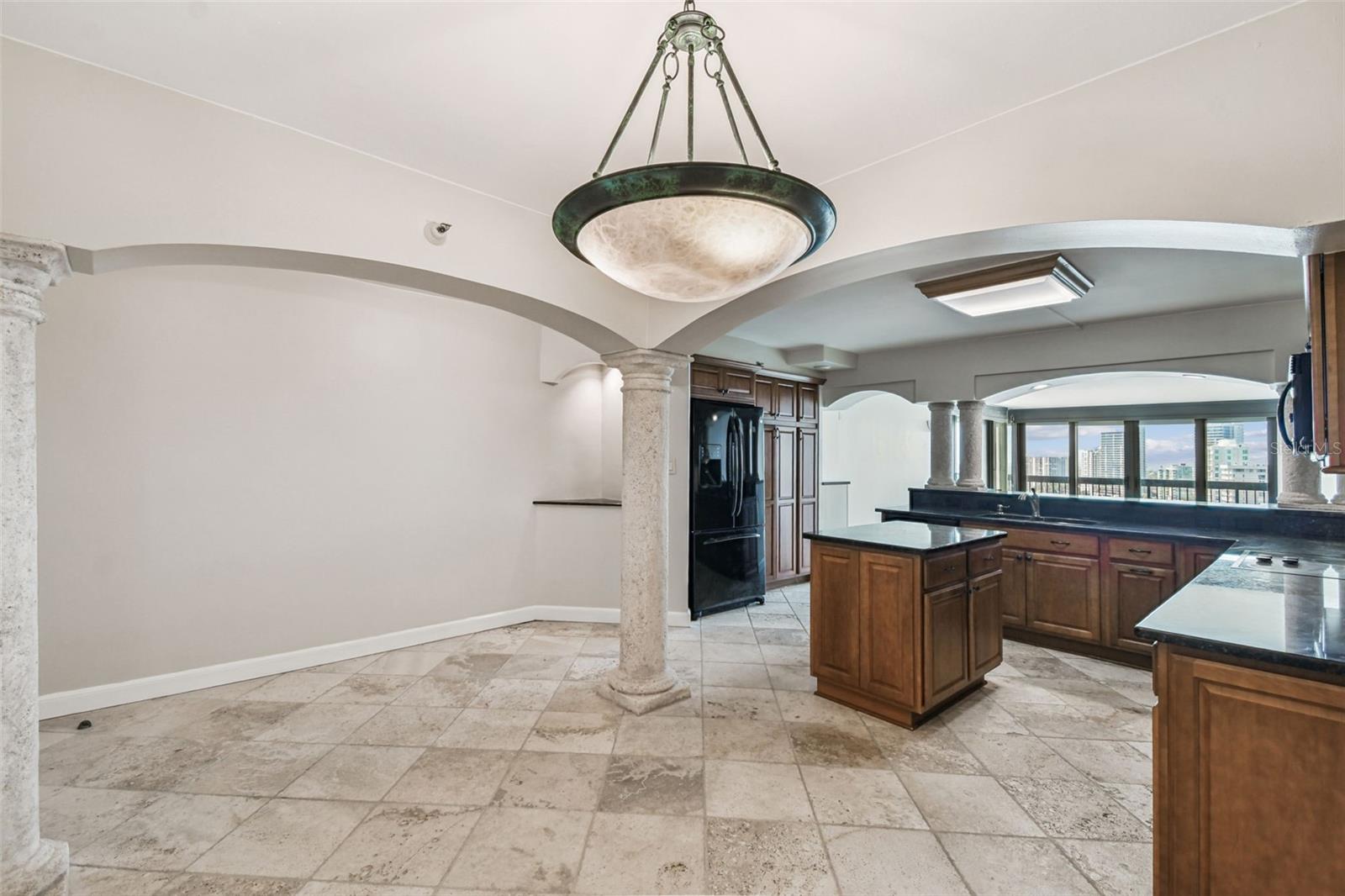 Image 12 of 45 For 2413 Bayshore Boulevard 2004