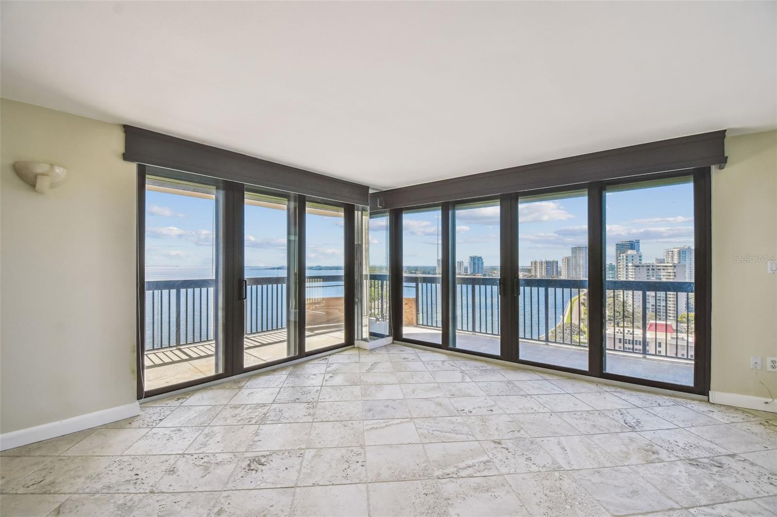 Image 17 of 45 For 2413 Bayshore Boulevard 2004