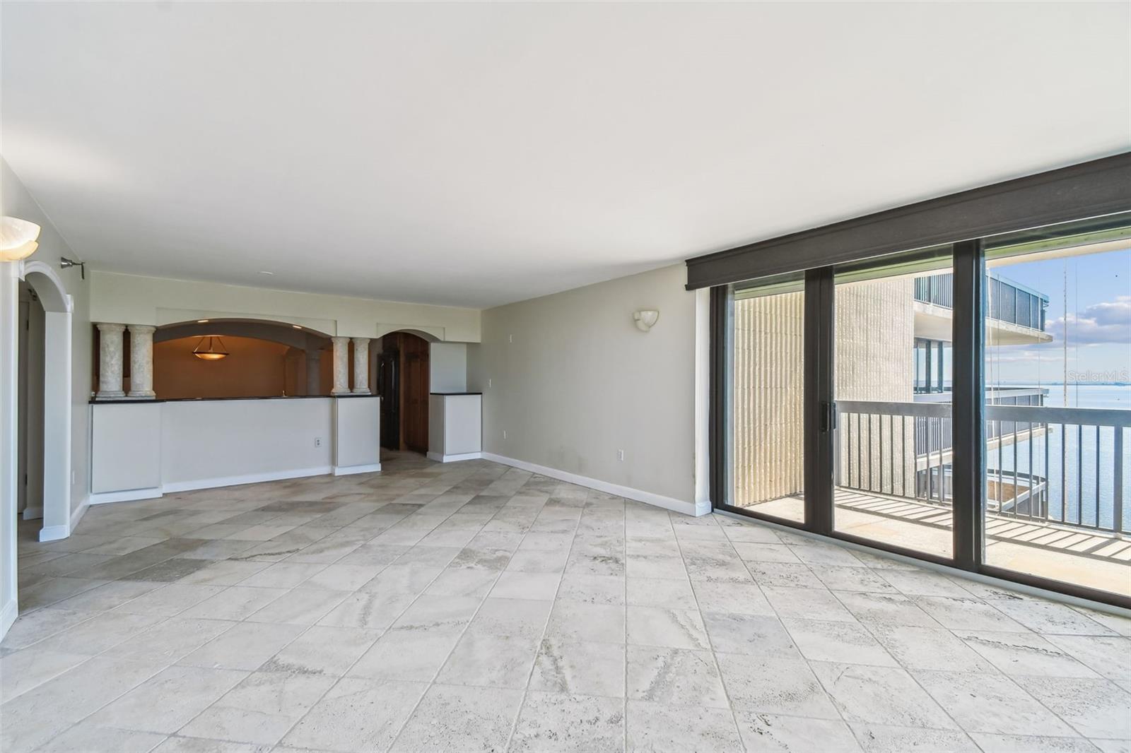 Image 18 of 45 For 2413 Bayshore Boulevard 2004