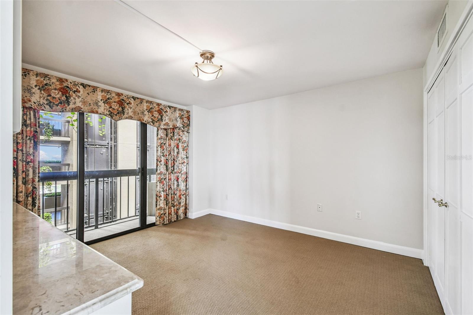 Image 22 of 45 For 2413 Bayshore Boulevard 2004