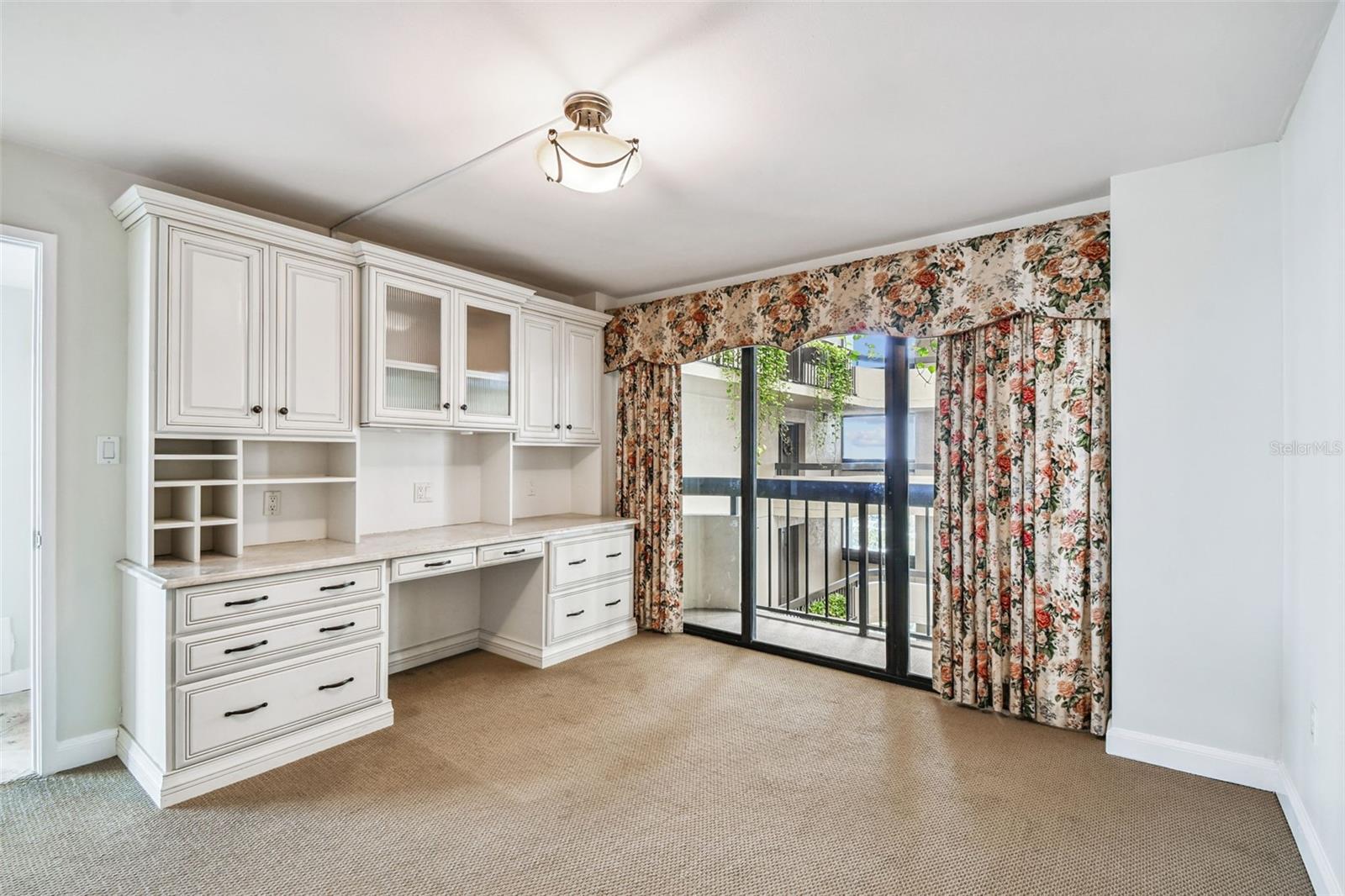 Image 23 of 45 For 2413 Bayshore Boulevard 2004