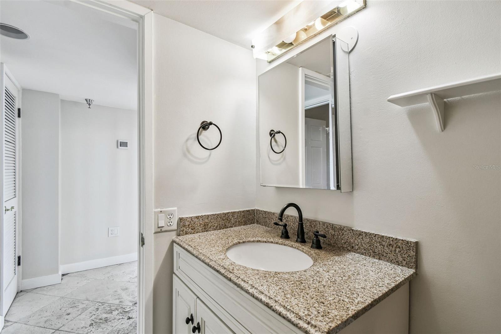 Image 24 of 45 For 2413 Bayshore Boulevard 2004