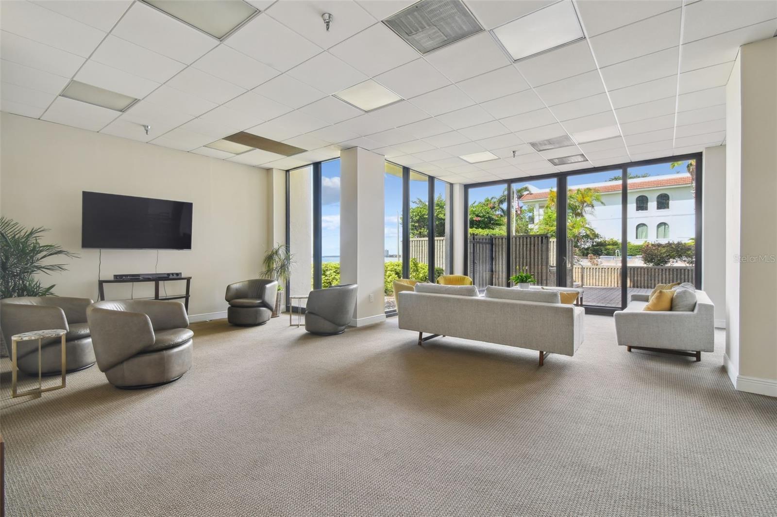 Image 44 of 45 For 2413 Bayshore Boulevard 2004