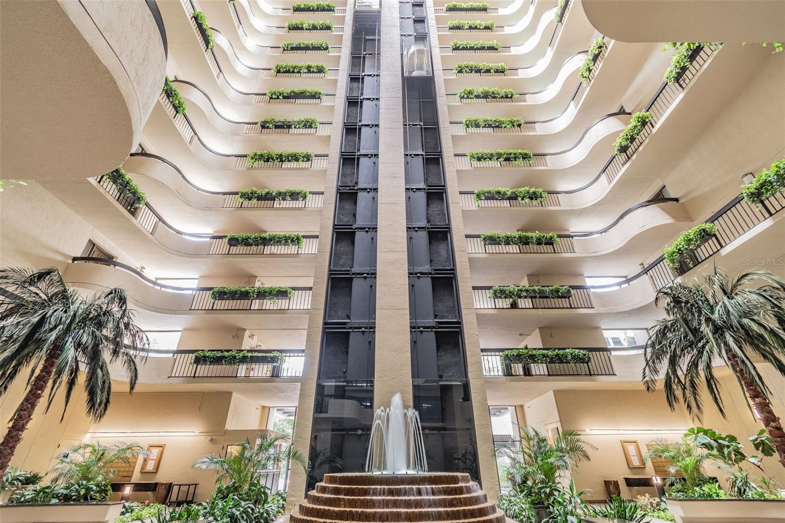 Image 6 of 45 For 2413 Bayshore Boulevard 2004