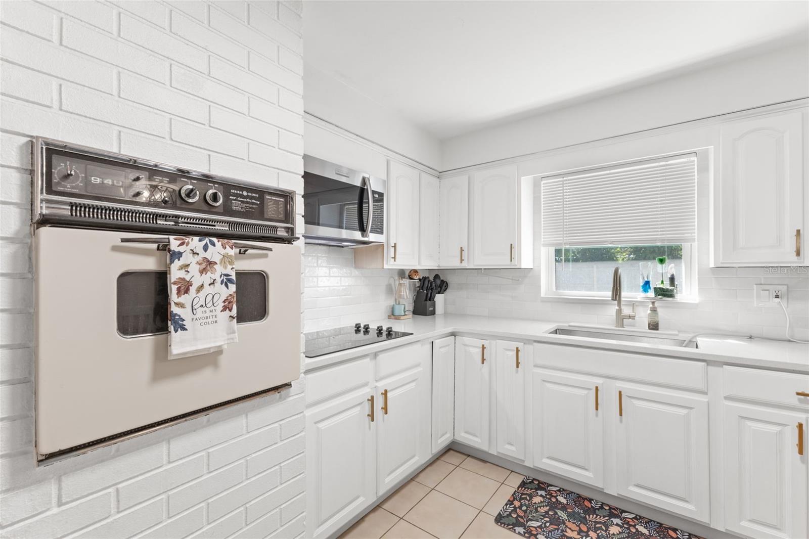 Image 10 of 26 For 2241 Terrace Drive N