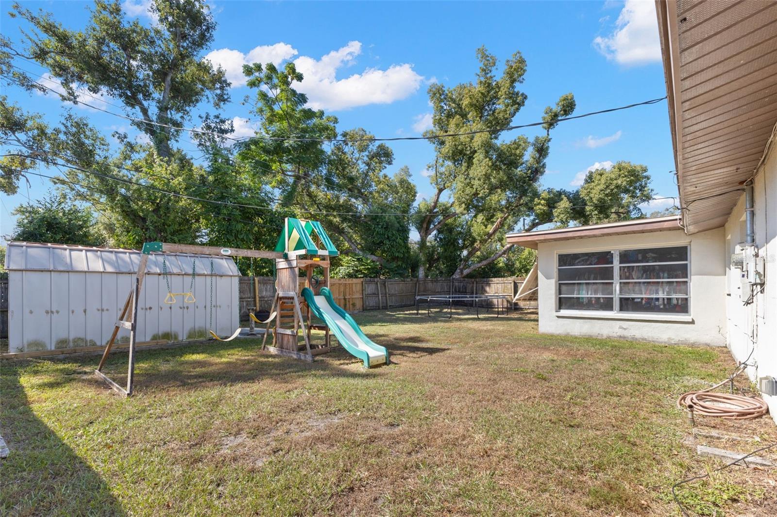 Image 15 of 26 For 2241 Terrace Drive N