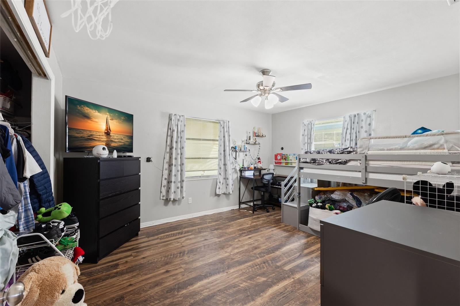 Image 18 of 26 For 2241 Terrace Drive N