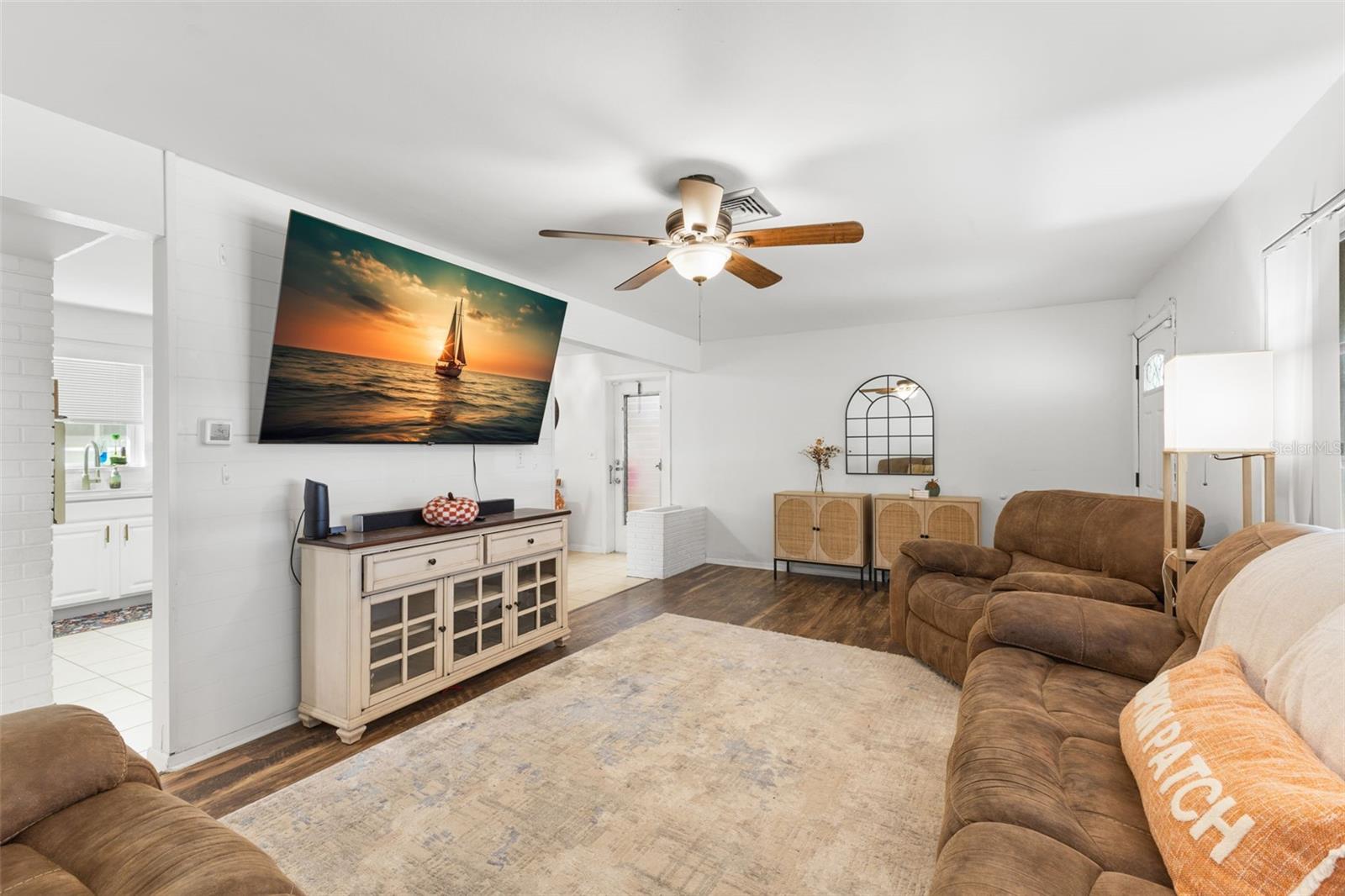 Image 7 of 26 For 2241 Terrace Drive N
