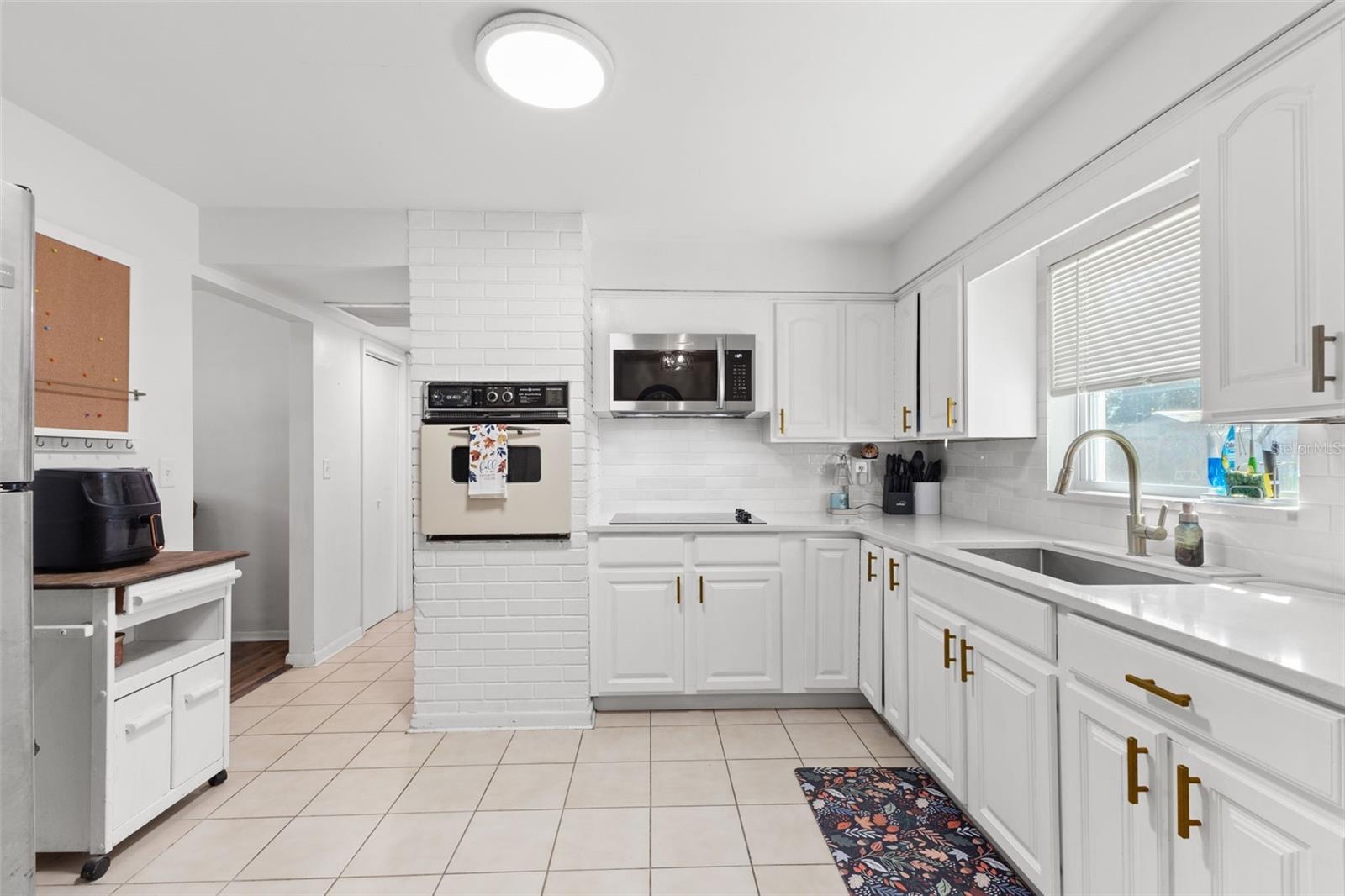 Image 9 of 26 For 2241 Terrace Drive N