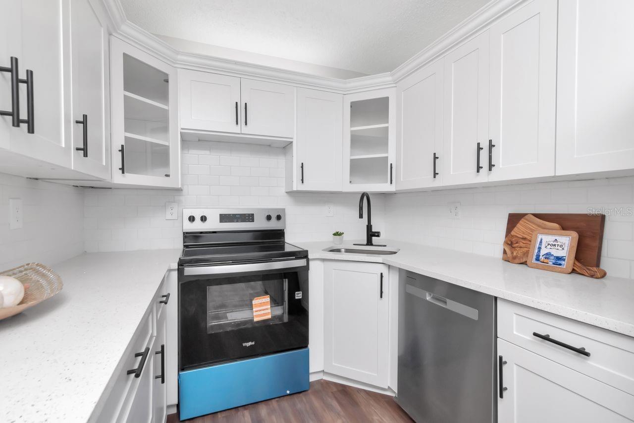 Image 11 of 33 For 1258 Pine Ridge Circle W G1