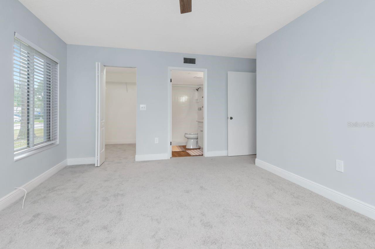 Image 22 of 33 For 1258 Pine Ridge Circle W G1