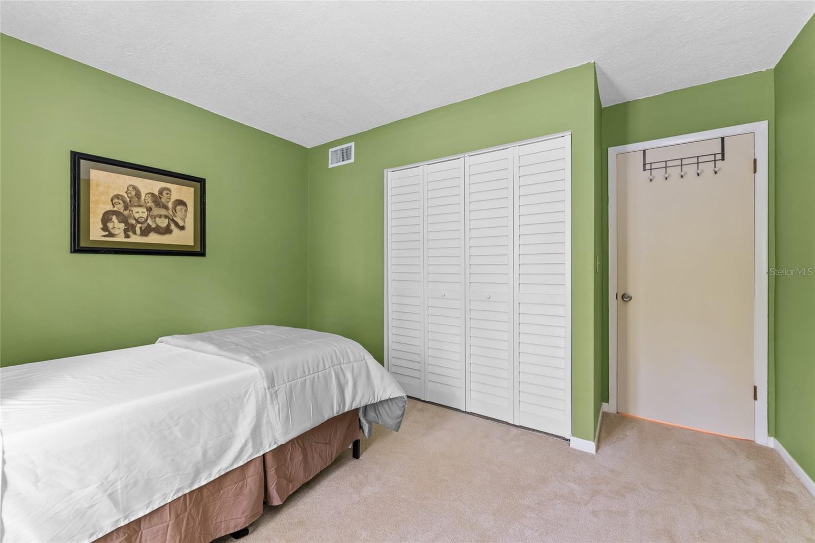 Image 21 of 27 For 3232 Lake Pine Way E F2