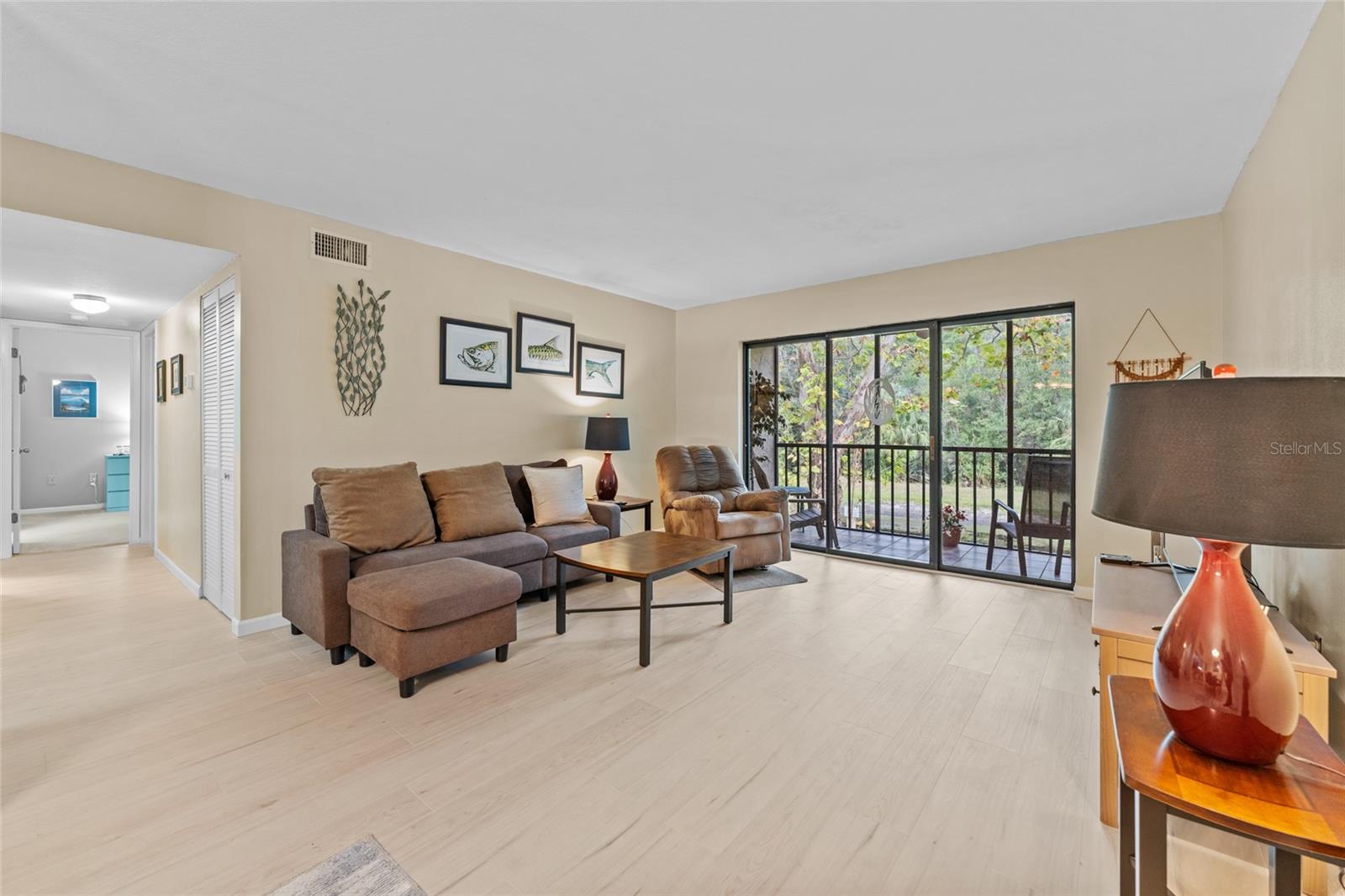 Image 9 of 27 For 3232 Lake Pine Way E F2