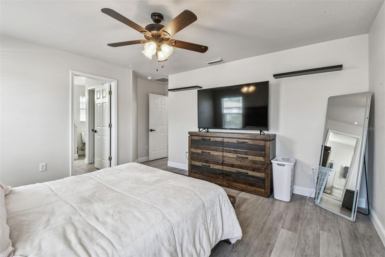 Image 29 of 72 For 17347 Mint Leaf Lane