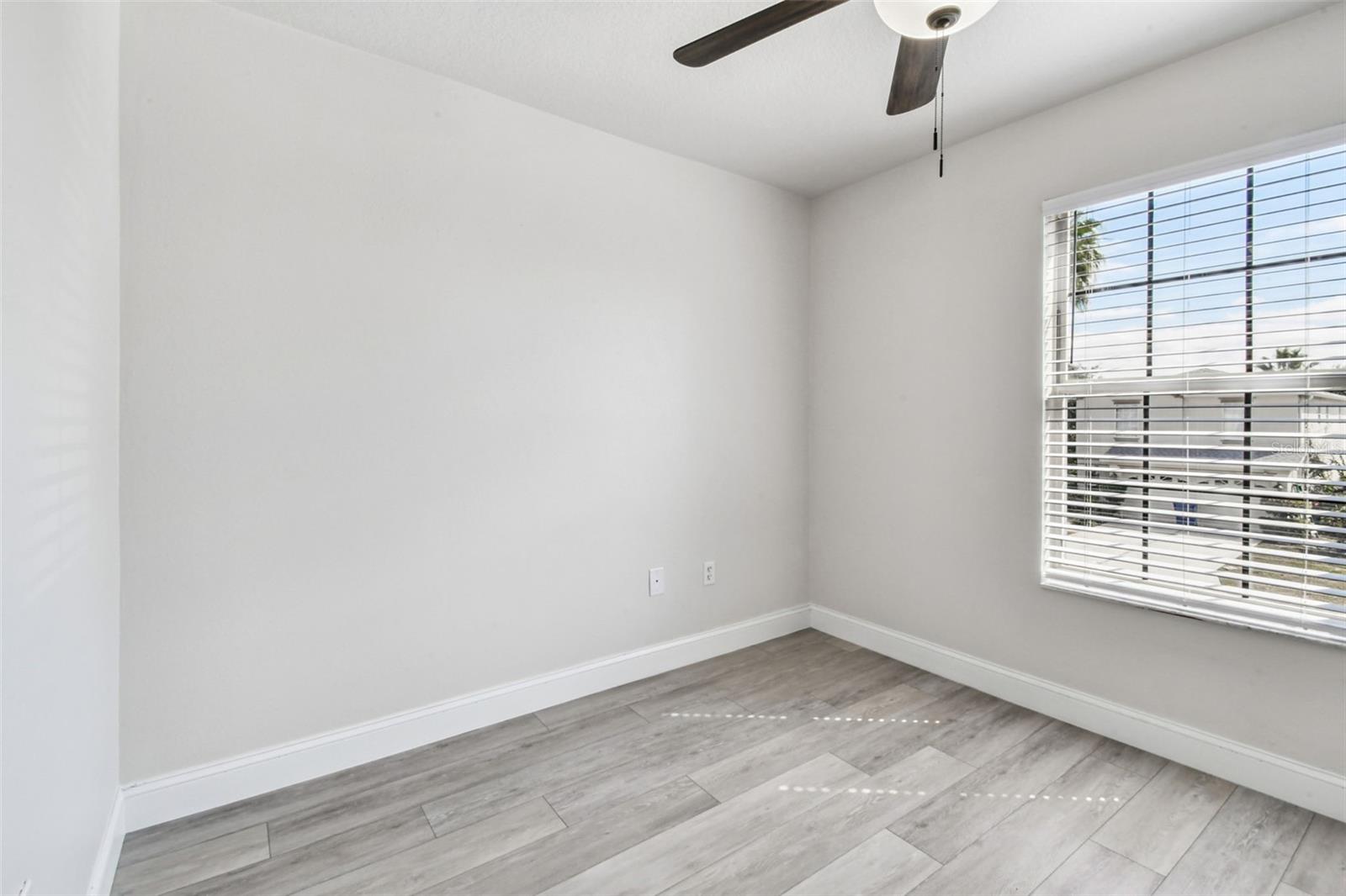 Image 37 of 72 For 17347 Mint Leaf Lane