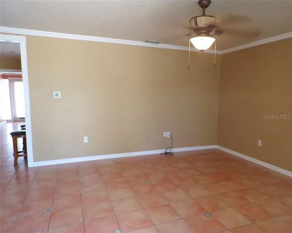 Image 4 of 11 For 270 Belaire Court