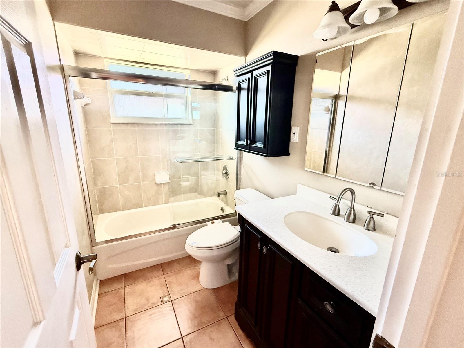 Image 8 of 11 For 270 Belaire Court