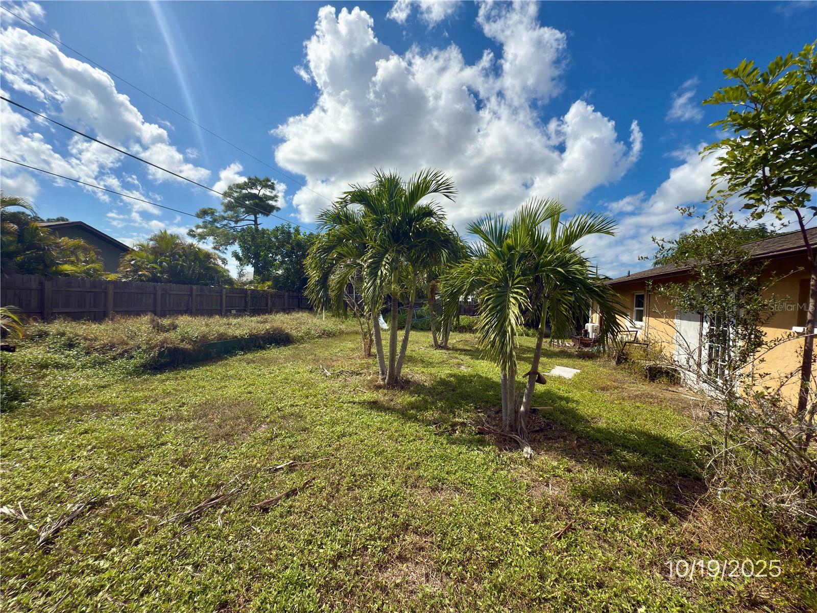 Image 10 of 34 For 9112 Pineapple Road