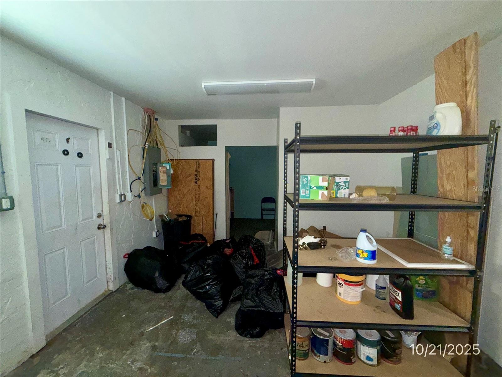 Image 17 of 34 For 9112 Pineapple Road