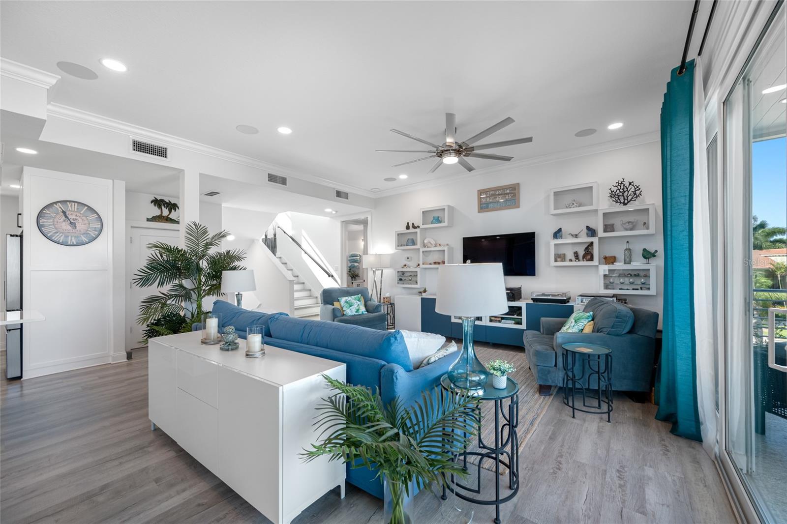 Image 13 of 89 For 2813 Kipps Colony Drive S