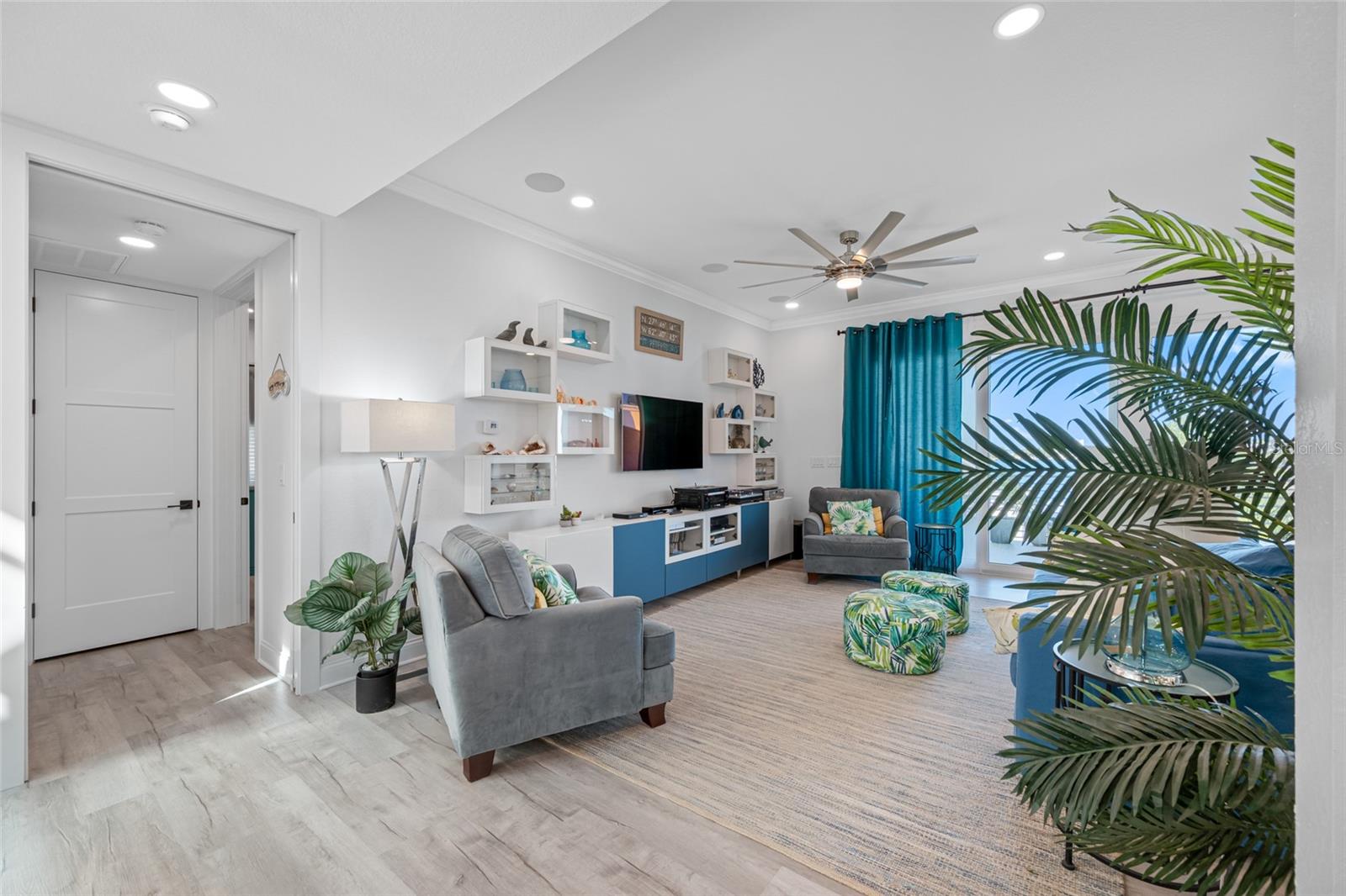 Image 14 of 89 For 2813 Kipps Colony Drive S