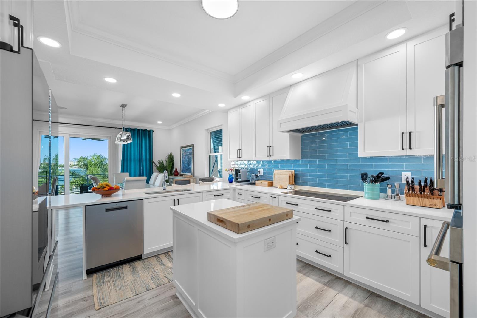 Image 18 of 89 For 2813 Kipps Colony Drive S