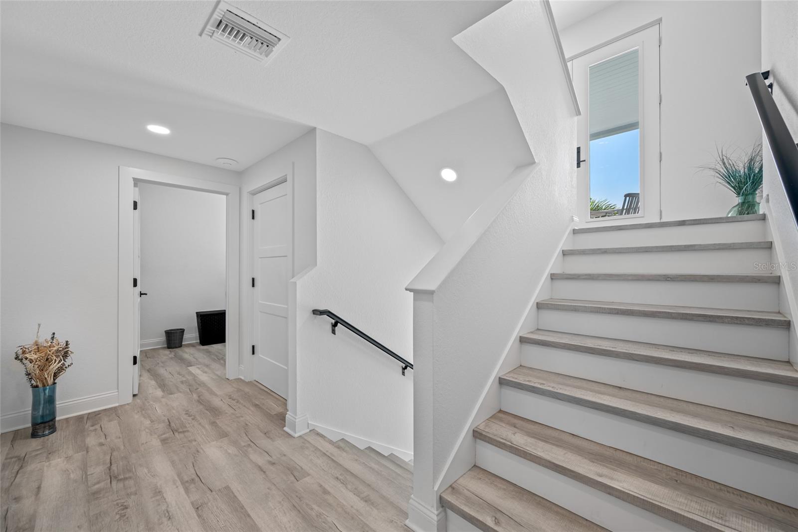 Image 34 of 89 For 2813 Kipps Colony Drive S