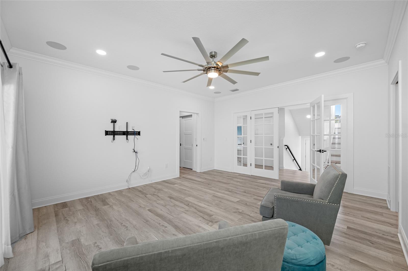 Image 37 of 89 For 2813 Kipps Colony Drive S