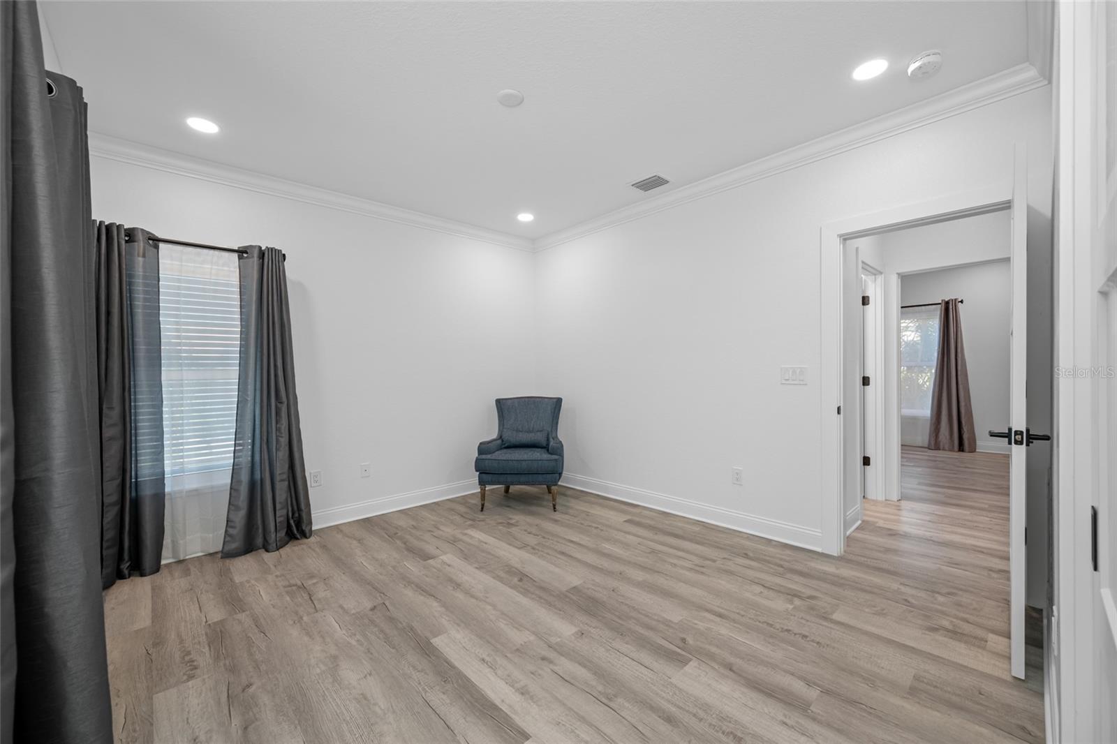 Image 42 of 89 For 2813 Kipps Colony Drive S