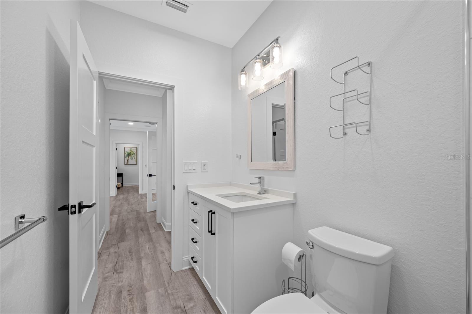 Image 47 of 89 For 2813 Kipps Colony Drive S