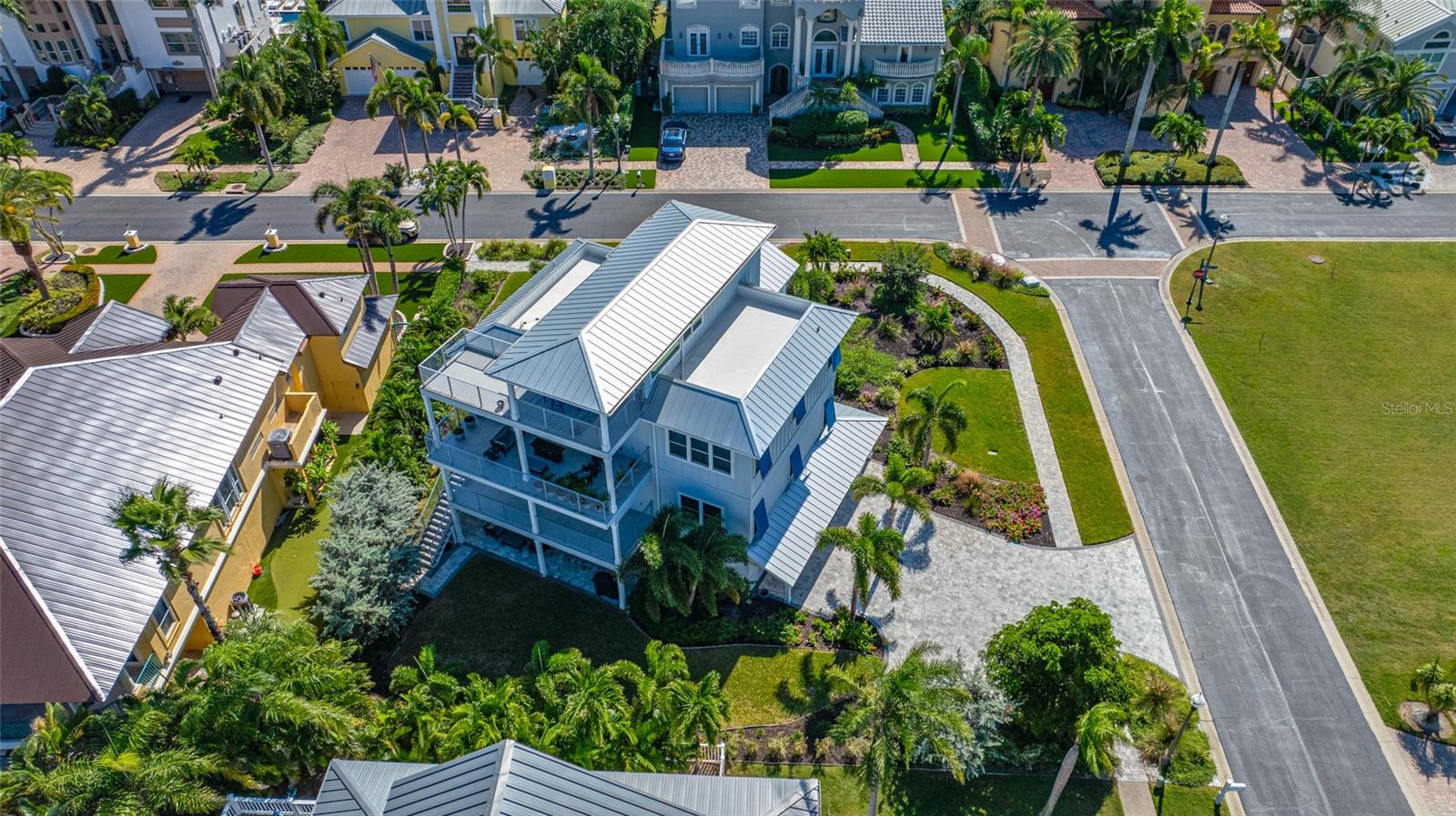 Image 68 of 89 For 2813 Kipps Colony Drive S