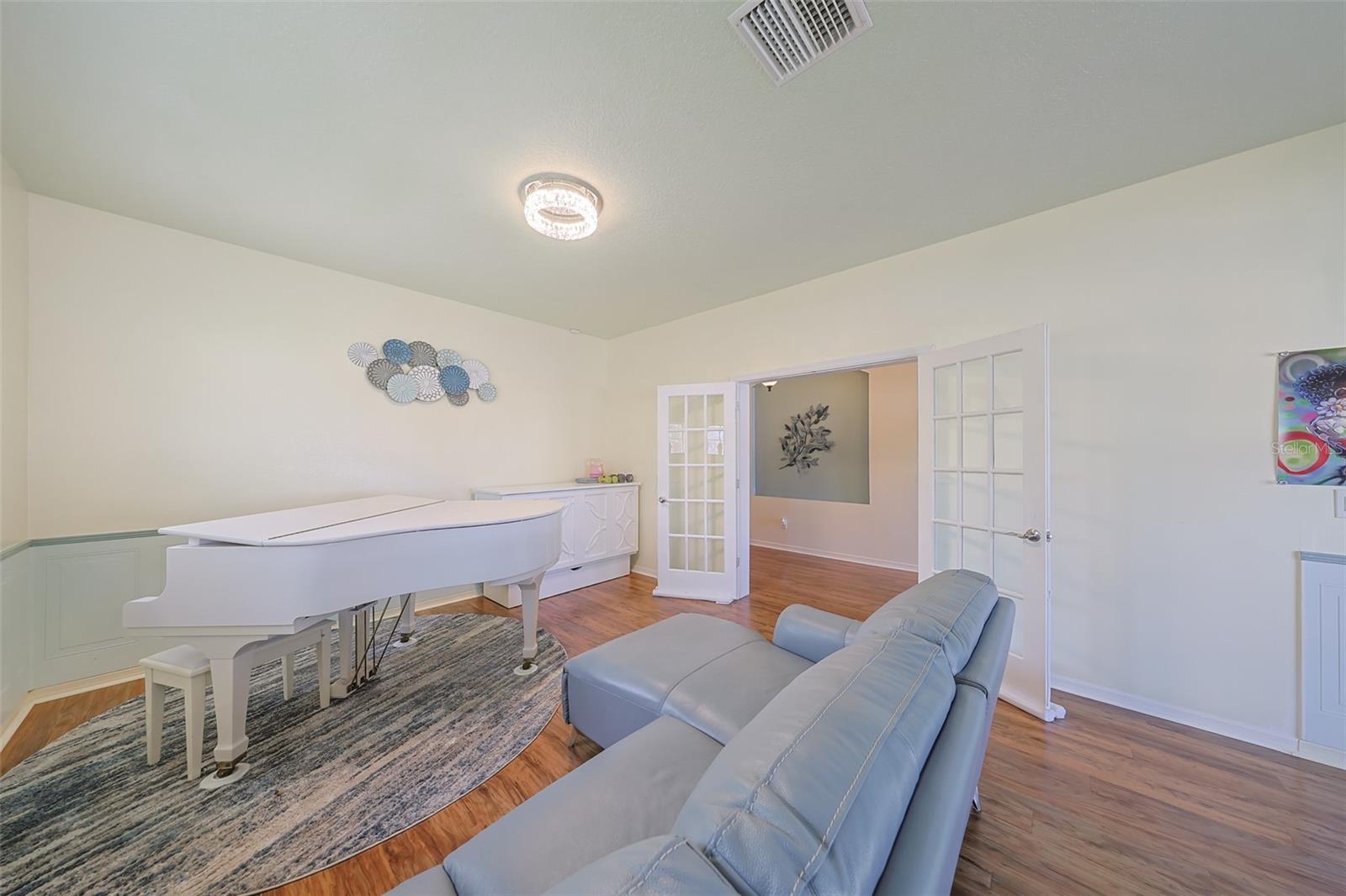 Image 13 of 55 For 1507 Mira Lago Circle