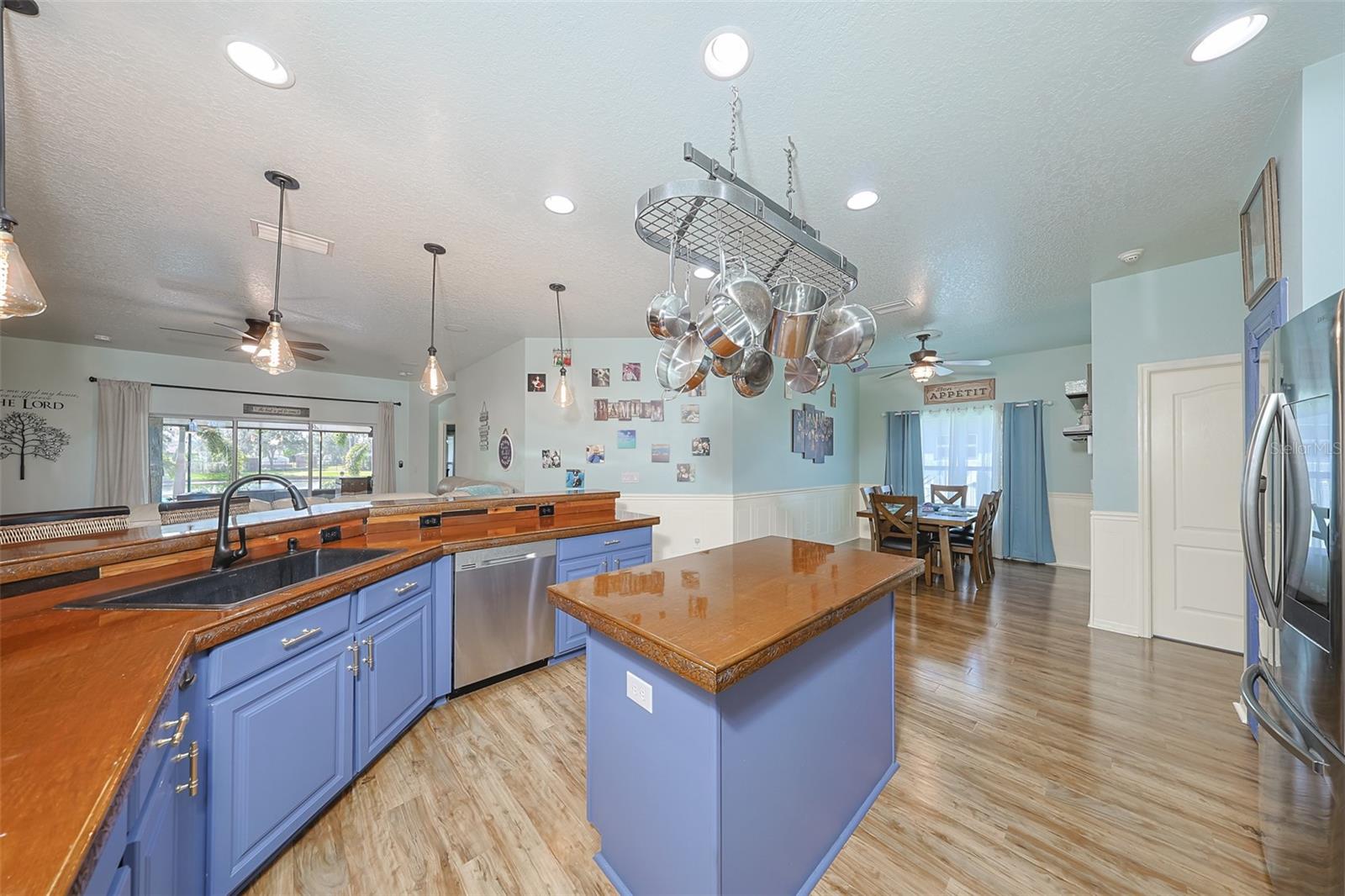 Image 16 of 55 For 1507 Mira Lago Circle