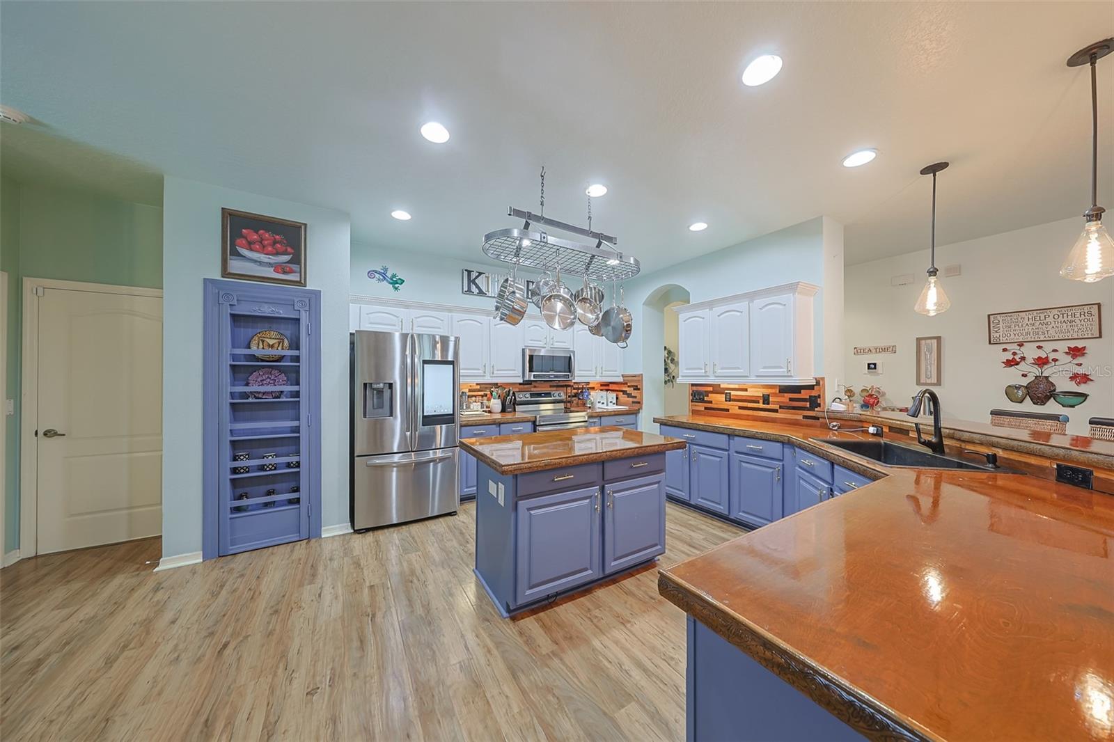 Image 19 of 55 For 1507 Mira Lago Circle