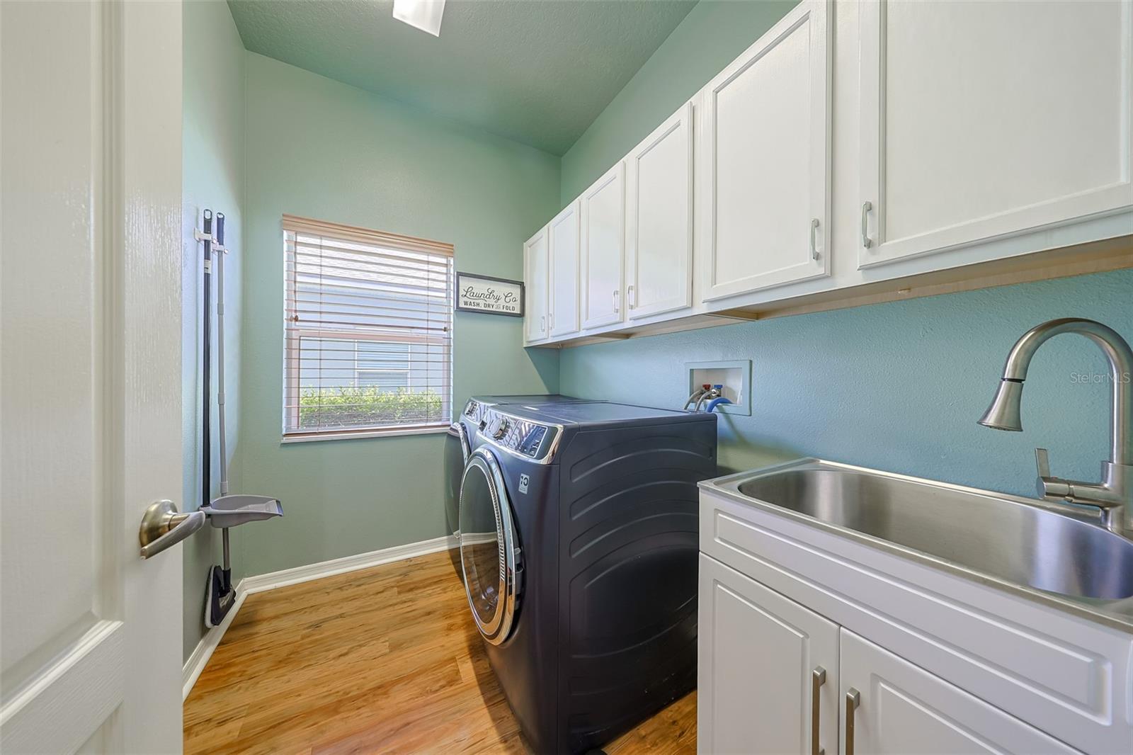 Image 42 of 55 For 1507 Mira Lago Circle