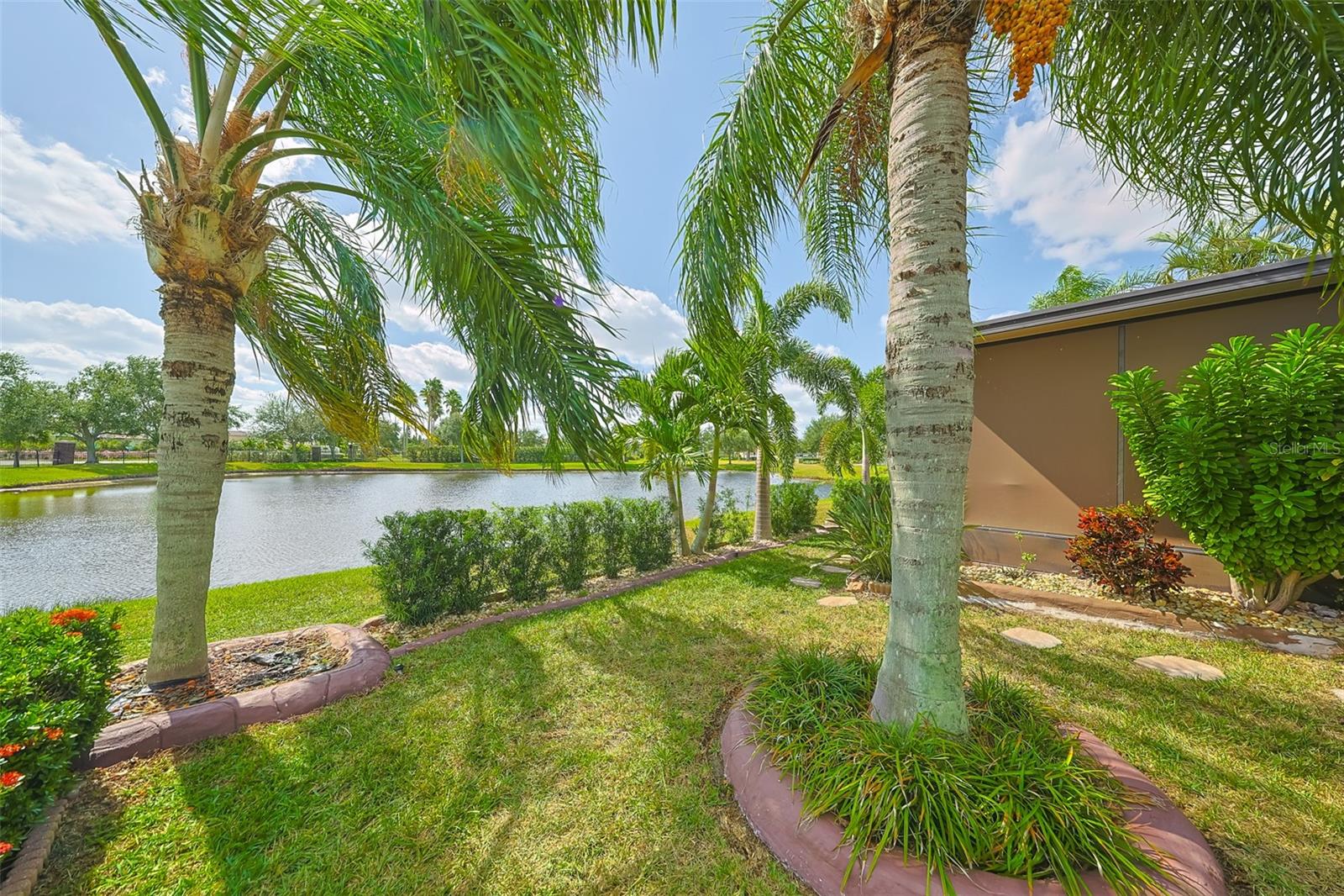 Image 8 of 55 For 1507 Mira Lago Circle