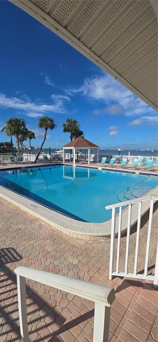 Image 21 of 33 For 3595 41st Lane S B